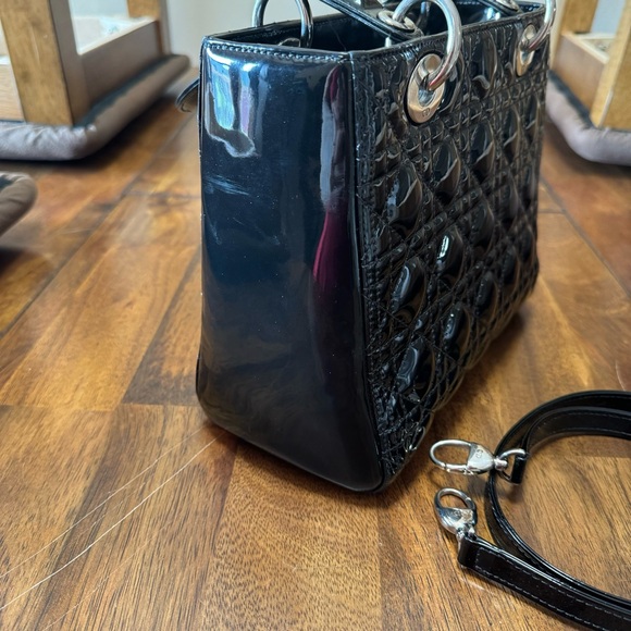 Christian Dior Black Patent Leather Medium Lady Dior - Picture 4 of 14